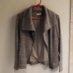 Asymmetric jacket